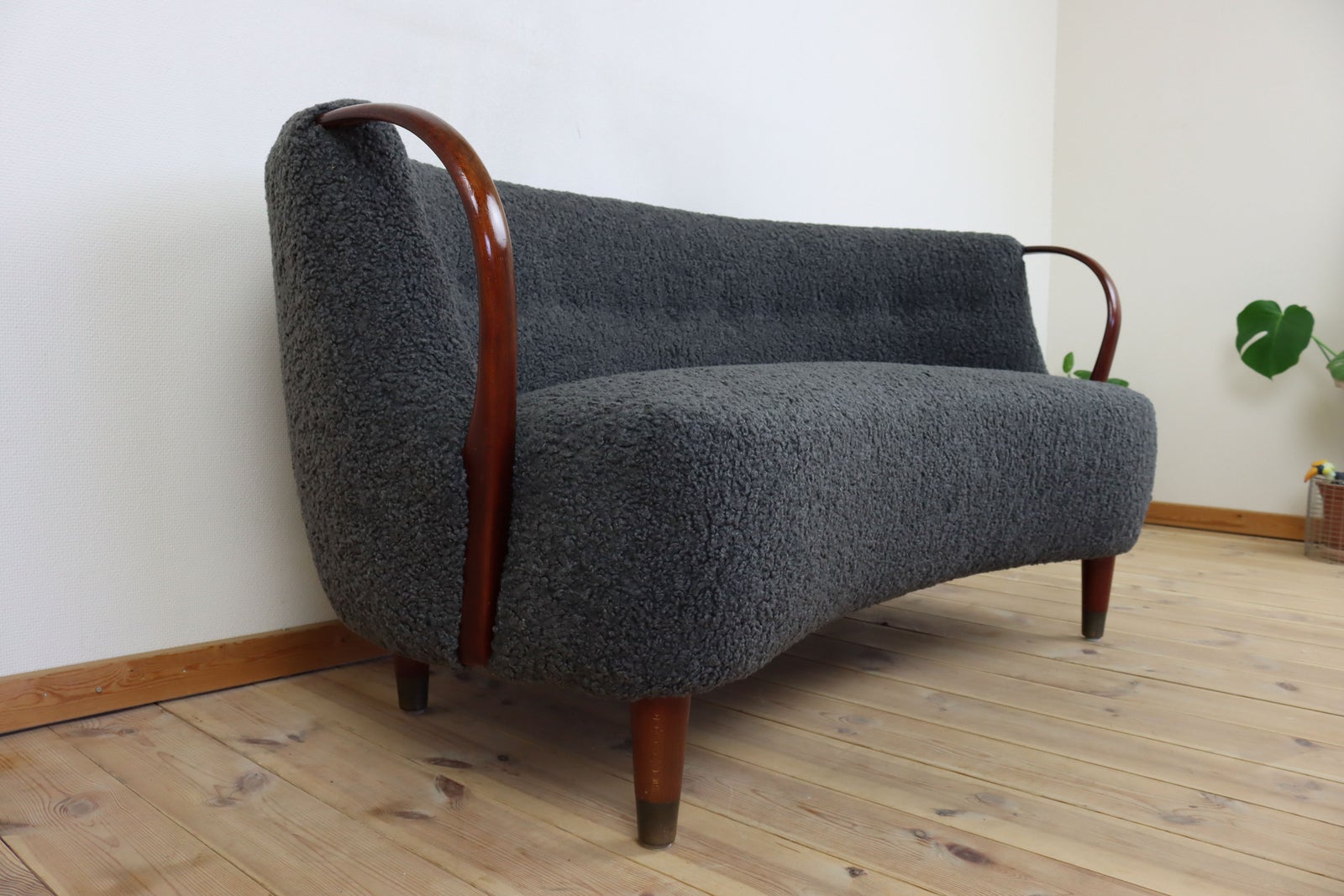 Overpolstret design sofa fra NA Jørgensen – ny ompolstret – – Køb og Salg af Nyt og Brugt