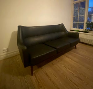 Ib Kofoed Larsen Sofa
