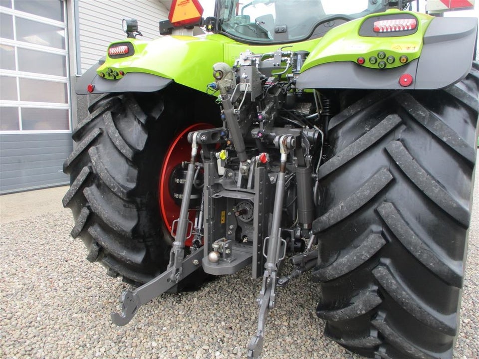 AXION 870 CMATIC  med frontlift og front PTO, GP...