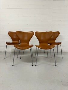 Arne Jacobsen ‘Syveren/3107’ Fritz Hansen.