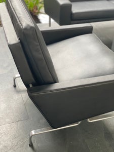 PK31/1 stol, brugt nypolstret i Sort Elegance Læder!