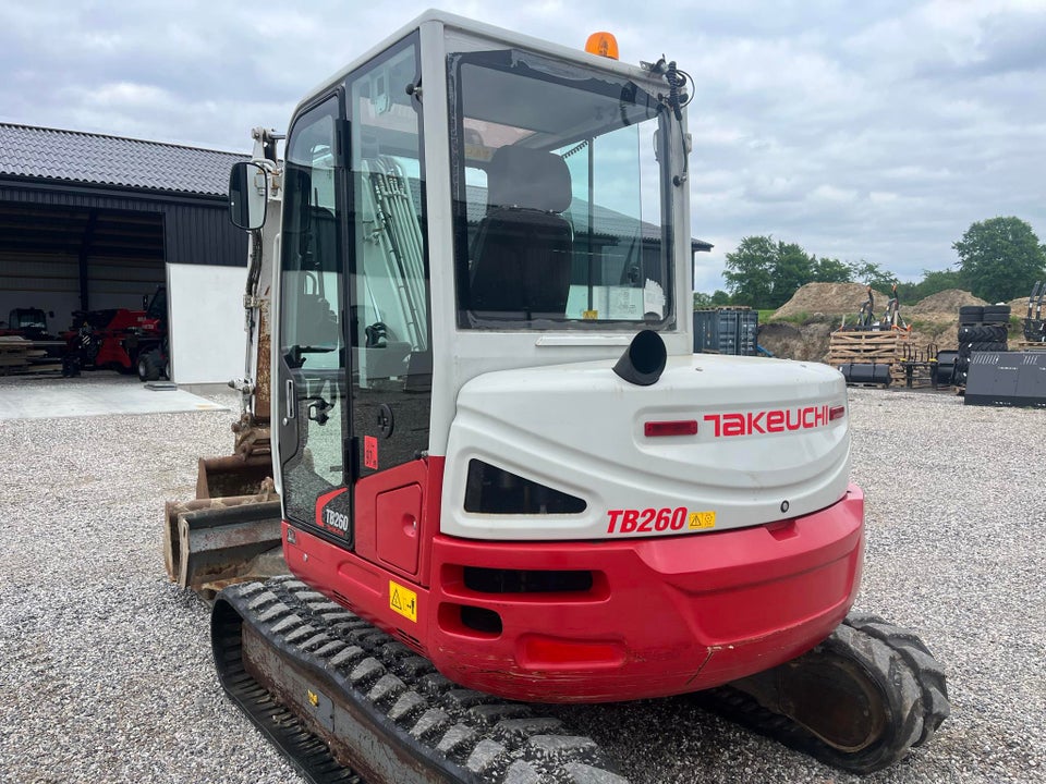 Takeuchi TB 260