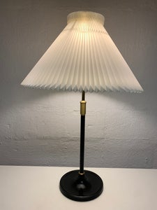 Le Klint 352, Bordlampe