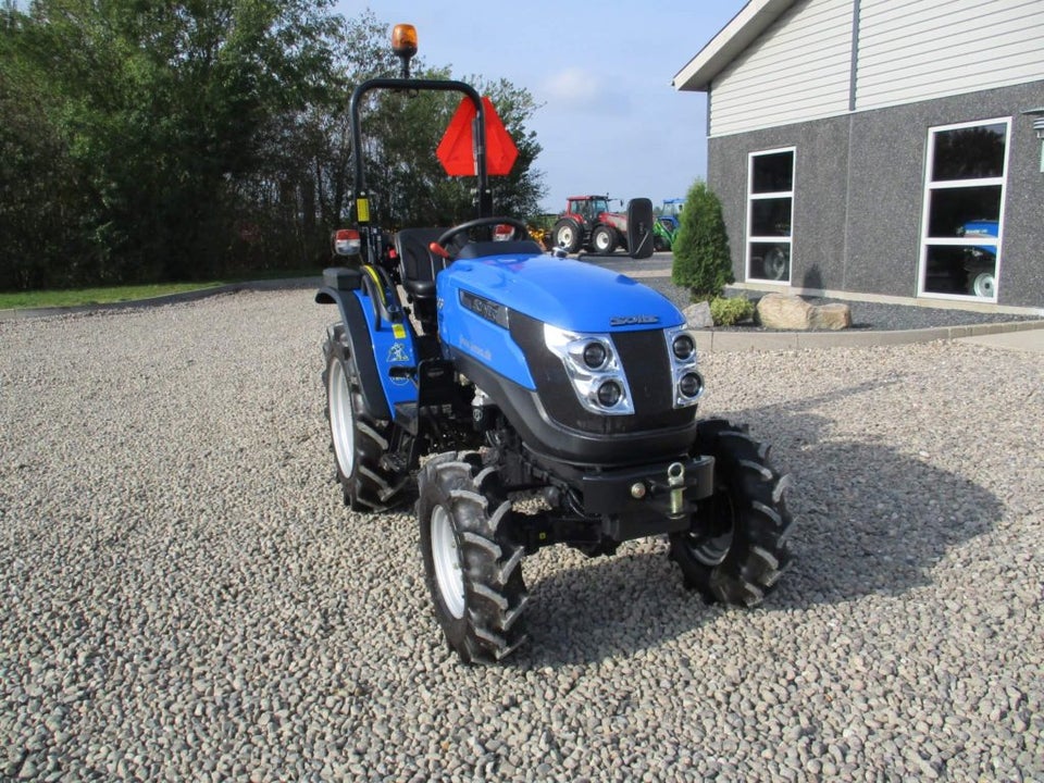 Lille traktor Solis 26 gear model