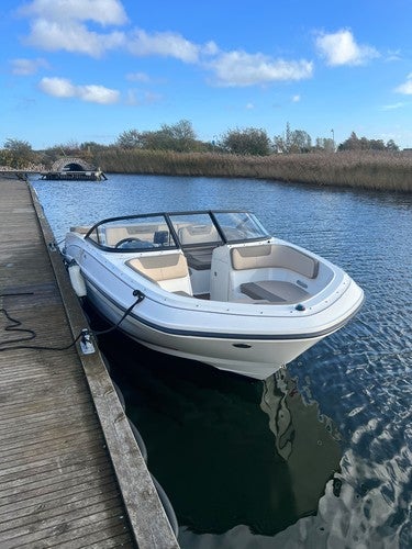 Bayliner VR5