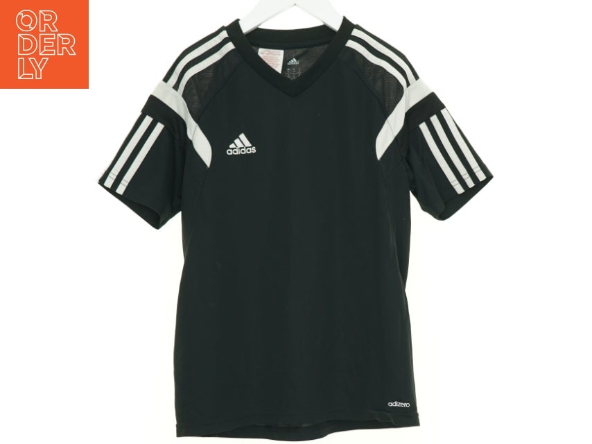 T-Shirt fra Adidas (str. 152 cm)