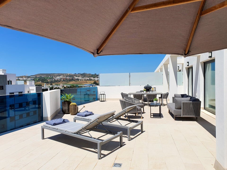 Superlækker penthouse med stor solrig terrasse o...