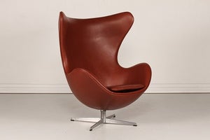 Arne Jacobsen
Æggestol - 3316

Cognac læder
ren anilin