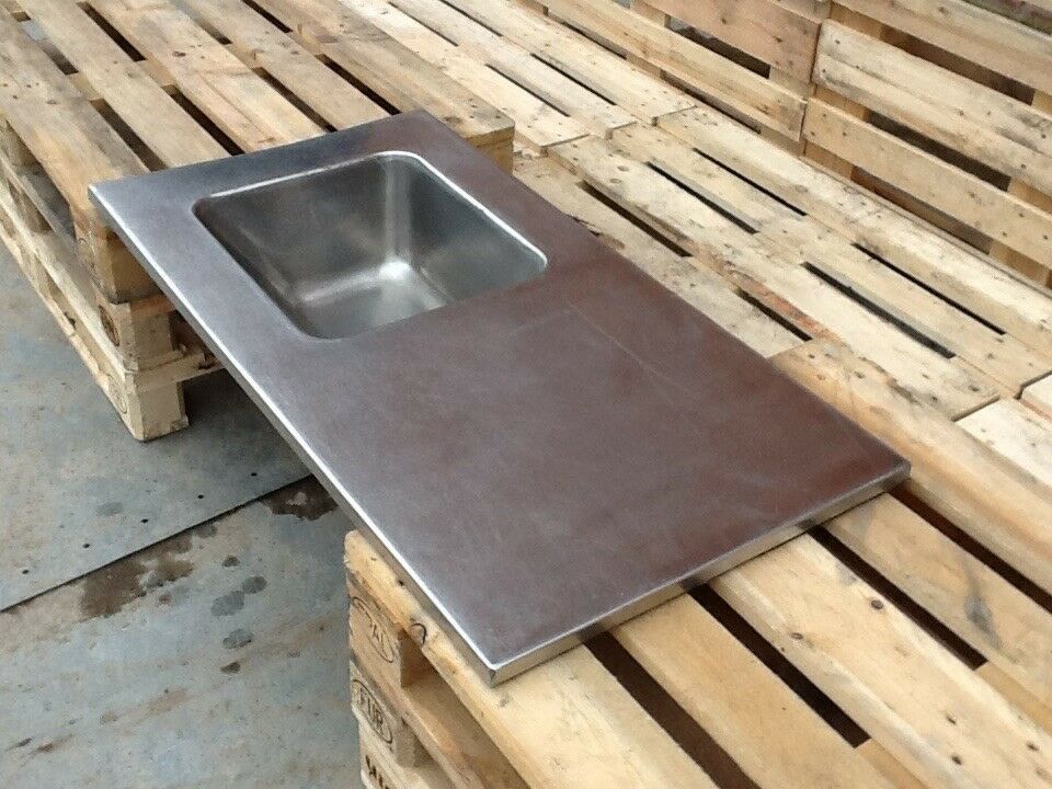 Køkkenbord / storkøkken - 1175 mm stor vask