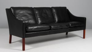 Børge Mogensen. Fritstående tre pers. sofa, model 2209. Original betrukket