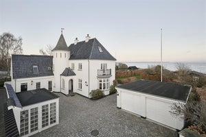 8-værelses Villa på 272 m² til 42000000 kr. Strandvænget 13, 8240 Risskov
