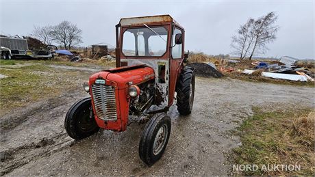 Traktor, MASSEY FERGUSON 35
