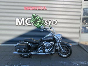 Harley-Davidson FLHRI Road King MC-SYD BYTTER GERNE