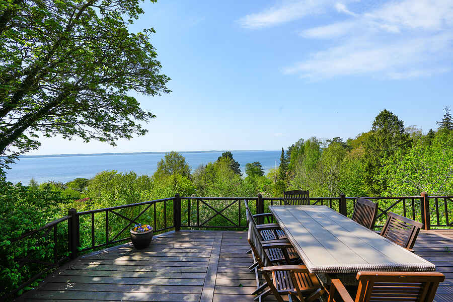 Feriehus med smuk udsigt over Roskilde Fjord.