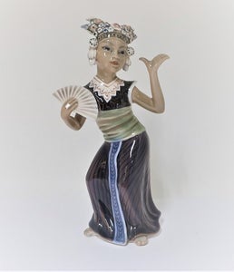 Dahl Jensen. Orientalsk figur Aju Sitra. Model 1322. Højde 1