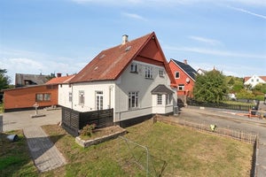 9-værelses Villa på 201 m² til 1439000 kr. Lobbæk Hovedgade 27, Lobbæk, 3720 ...