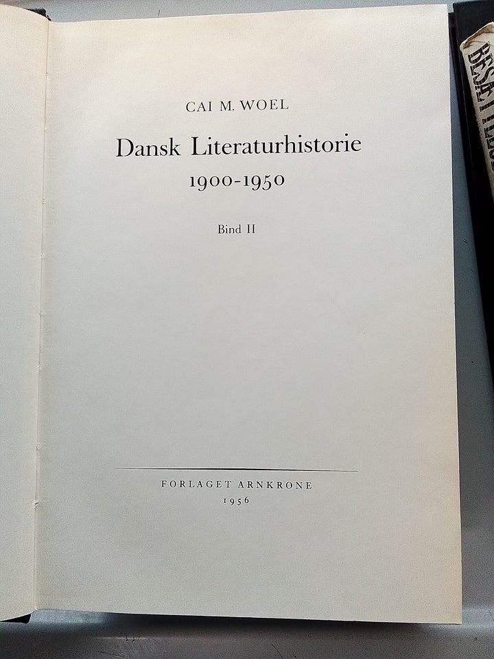 Dansk litteraturhistorie 1900-1950  bind 1 og 2...