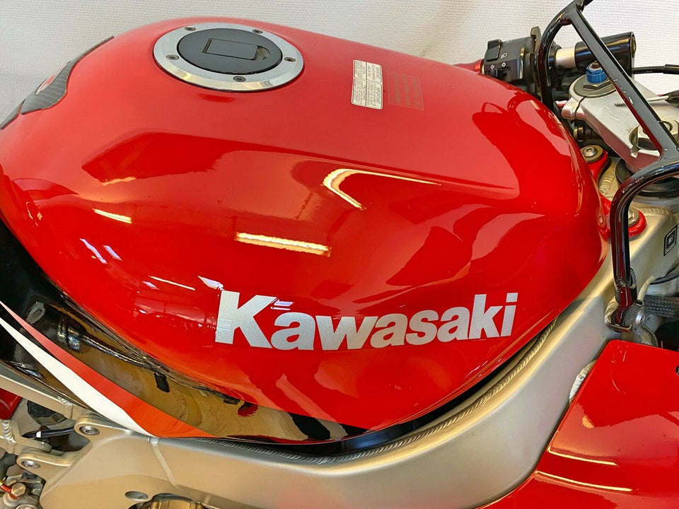 Kawasaki Ninja ZX-9R i Rød, hysterisk flot og ve...