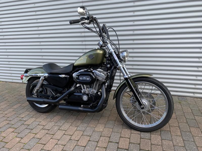 Harley-Davidson XL883C Sportster Custom HMC Moto...