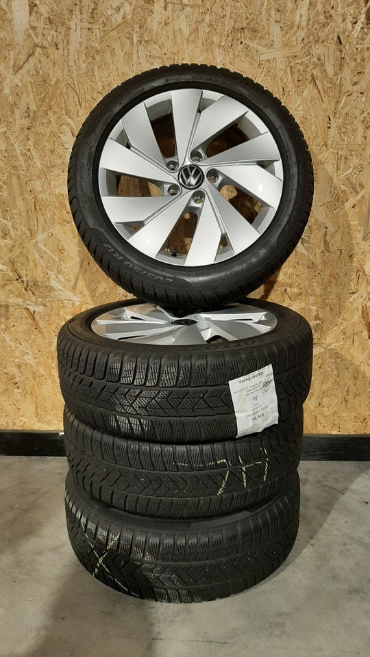 Vinterdæk VW Golf GTE 17"