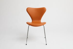 Polstring af Arne Jacobsen 3107 