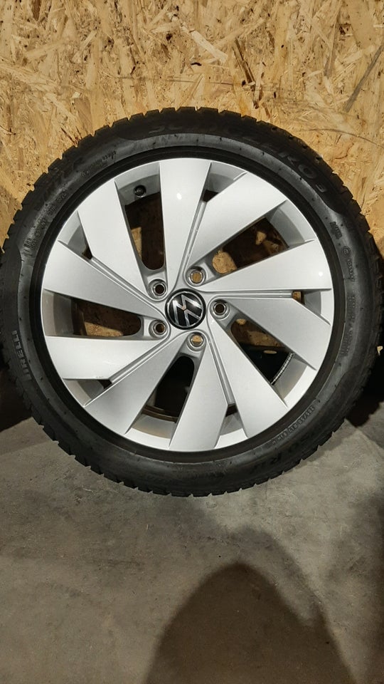 Vinterdæk VW Golf GTE 17"