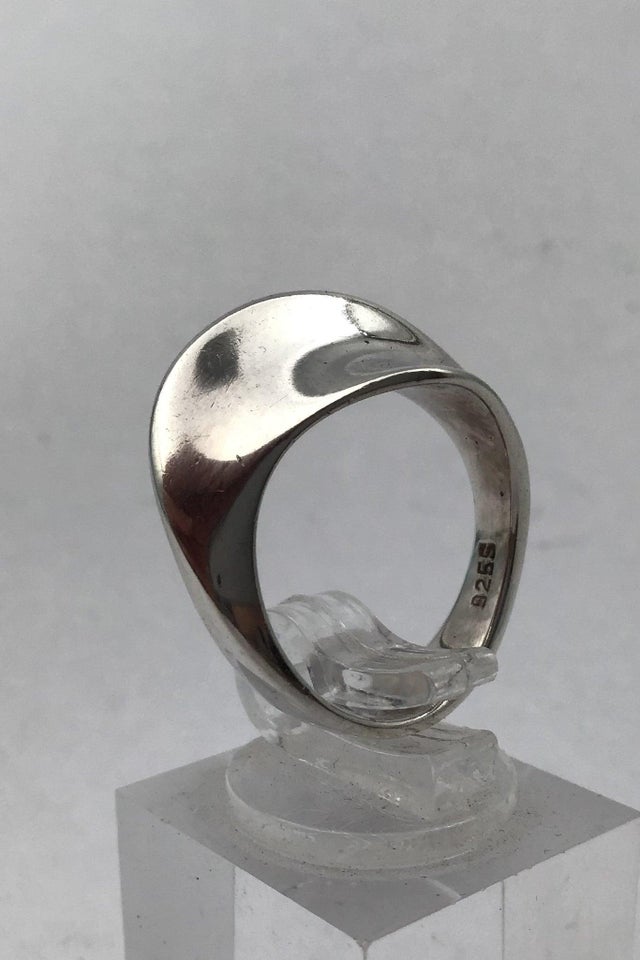 Hans Hansen Sterling Sølv Ring VI SENDER