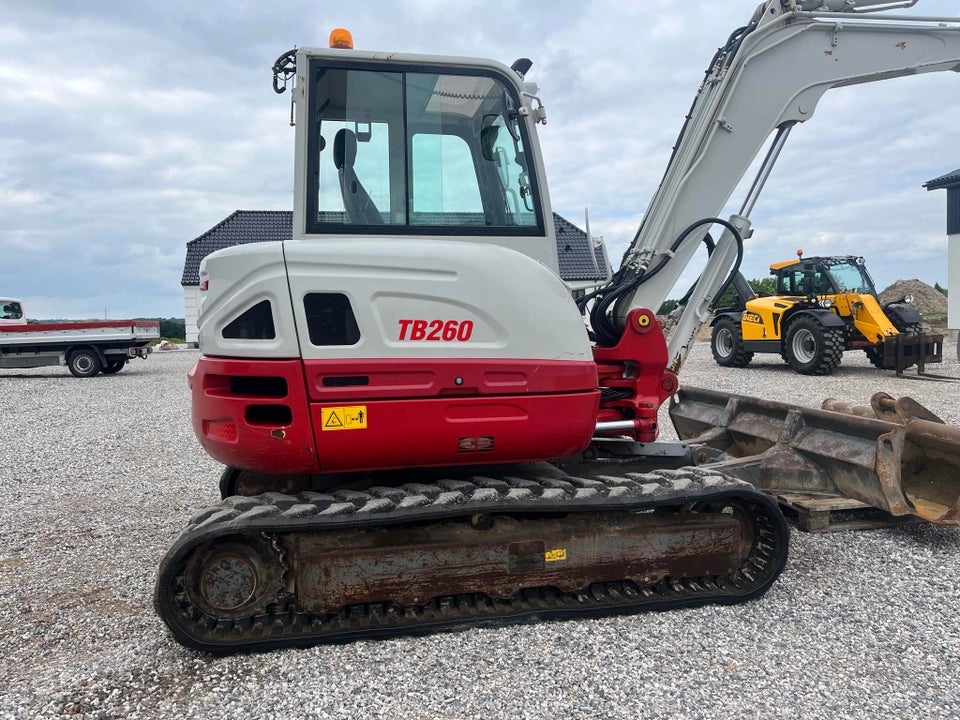 Takeuchi TB 260