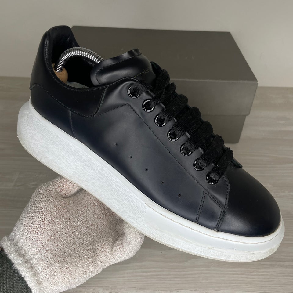 Alexander McQueen Sneakers, 'Sort Læder' Oversiz...