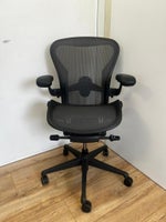 Herman Miller Aeron - Remastered - Aeron Chair...