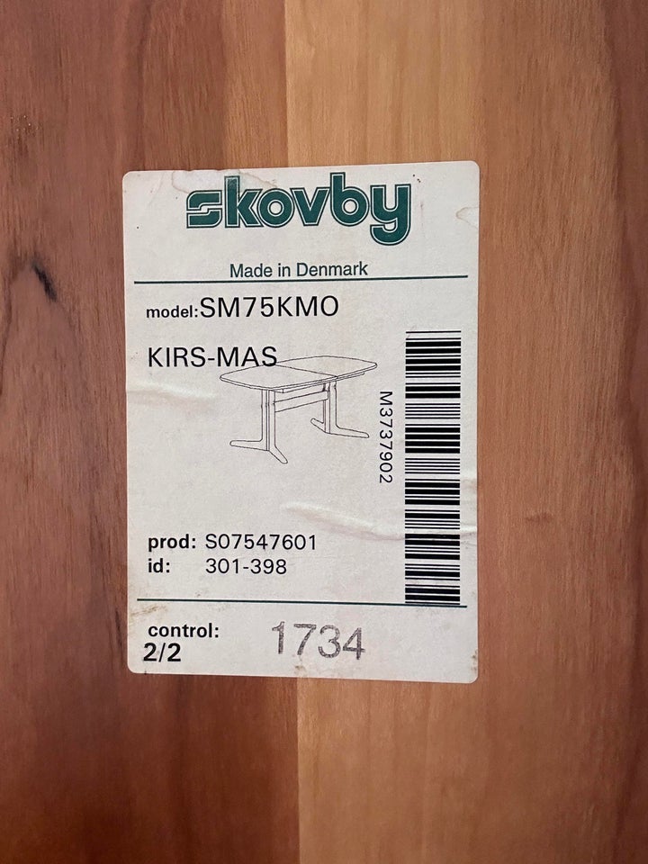 Skovby spisebord model SM75KMO