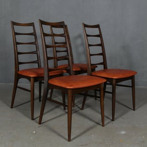 Niels Koefoed. Sæt på fire stole. model 'Lis' af massiv egetræ (4)
