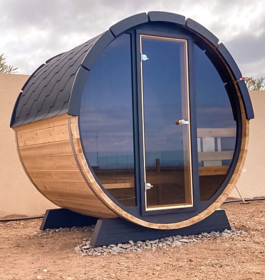 Perfekt størrelse terrasse sauna til 2-3 persone...