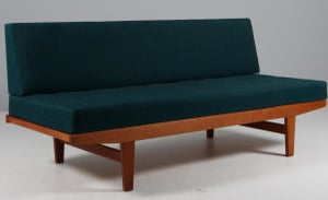 Poul Volther for FDB. Daybed af eg og stof, 1960’erne