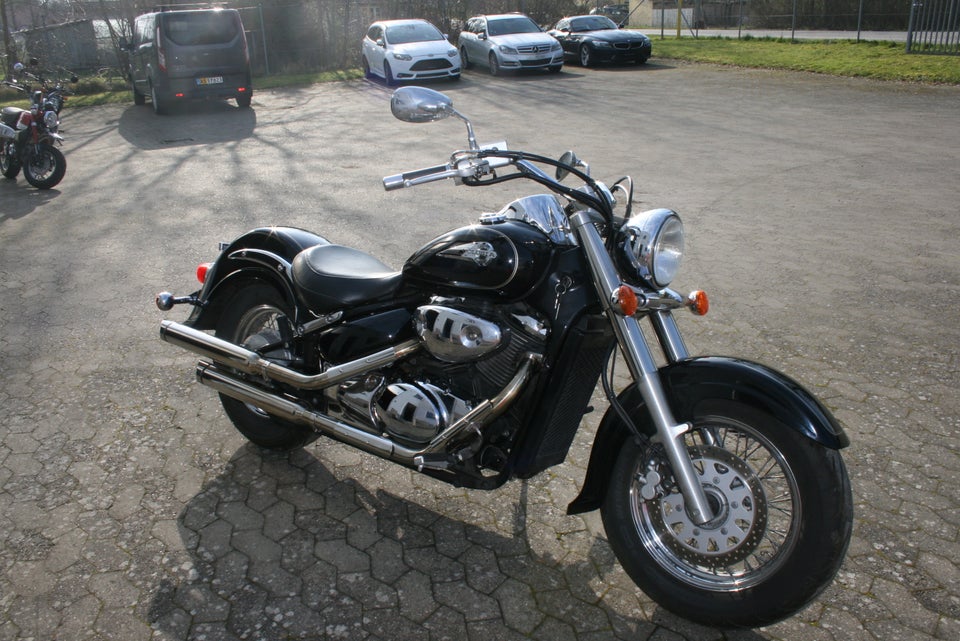 Suzuki VL 800 Volusia