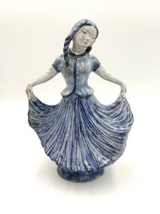 Dansende pige - L. Hjorth Keramik Denmark