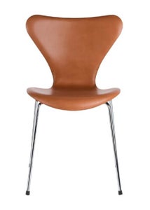 Polstring af Arne Jacobsen 7’er stol (3107)