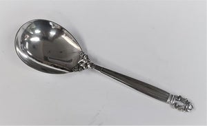 Georg Jensen. Sølvbestik (925). Konge. Serveringsske stor. L