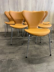 Arne Jacobsen syver stole nypolstret pris 6 stk