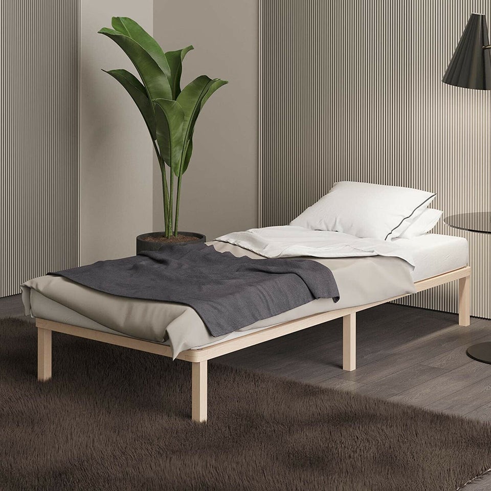 Lisette Futonseng 120x200 massivt birketræ senge...
