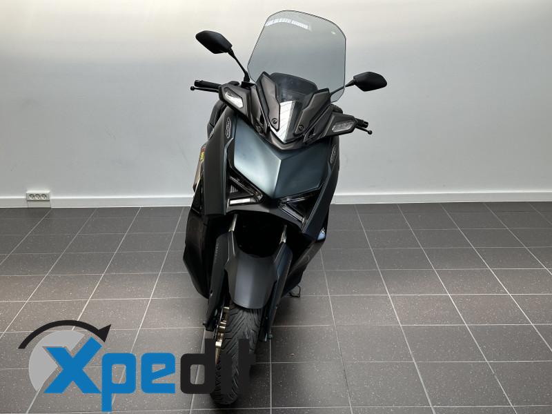 Yamaha X-Max 300