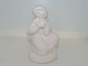 Hjorth keramik

Hvid figur