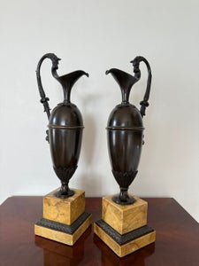 Attribuée à André Antoine Ravrio (1759-1814) - Vaseformet kande (2) - Bronze,...