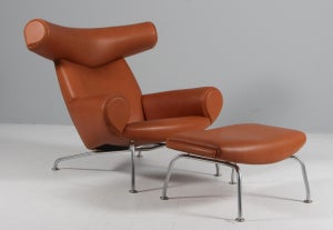 Hans J. Wegner Ox Chair med skammel, Walnut Elegance