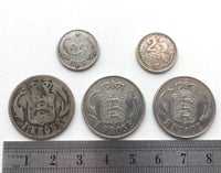 En samling antikke mønter