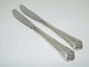 Herregaard sølv - gammel model

Frokostkniv med kort blad
