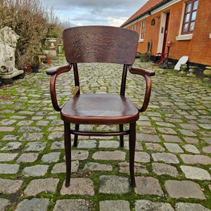 Antik, Thonet-stol med armlæn