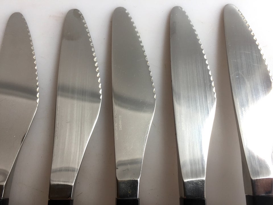 Et sæt vintage middagsknive