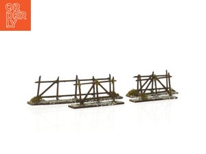 Model Tog Hegn til dukkeleg (str. 23 x 6 x 3 cm og 14,5 x 6 x 3 cm og 12,5 x ...