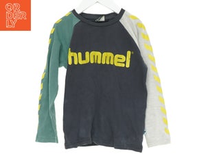 Bluse fra Hummel (str. 110 cm)